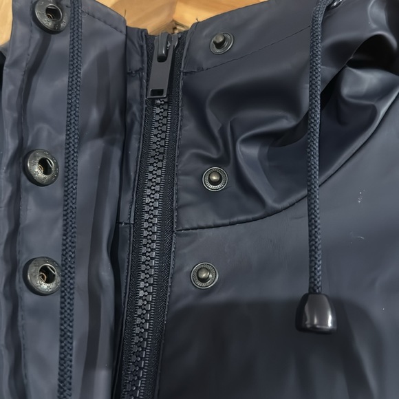 Navy blue size small rain jacket - Picture 2 of 7